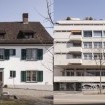 Eintreten ins einstige Schloss und den urbanen Block