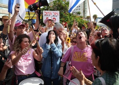 Die Autorin Sarah Levy lebt in Israel und warnt im Gespräch vor der wachsenden Empathielosigkeit