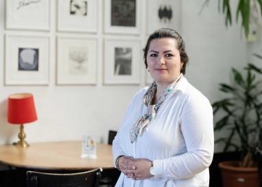 Wie die iranische Kulturszene sich gegen das gewalttätige Regime auflehnt