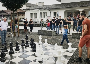 Leistungsbilanz der Kirche: Aus Eins wird mindestens Zwei – Kirchen als gesellschaftlicher Hebel 