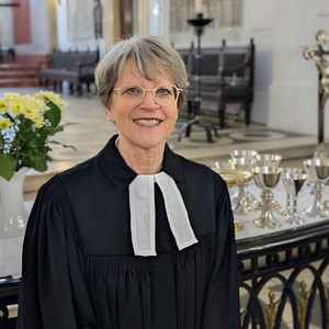 Rita Famos